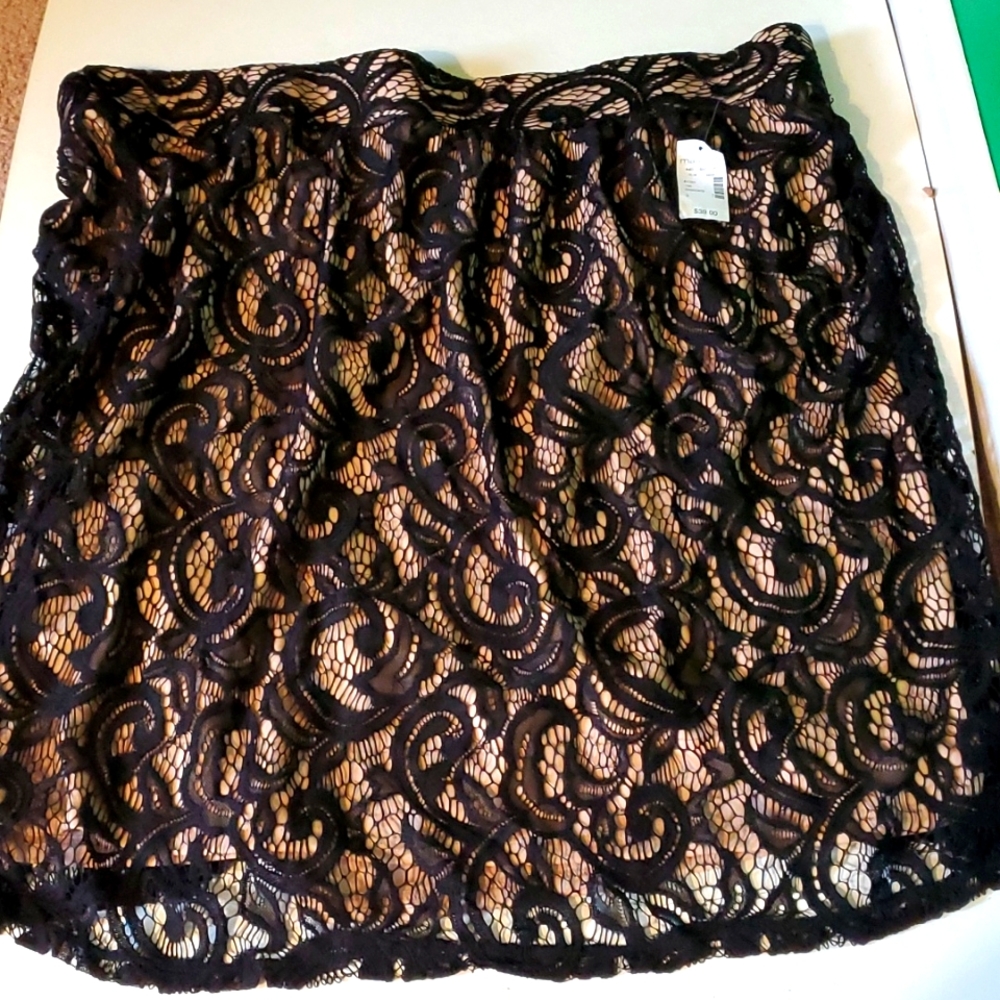New Maurices plus size women's 3x tan with black over lace strech comfort